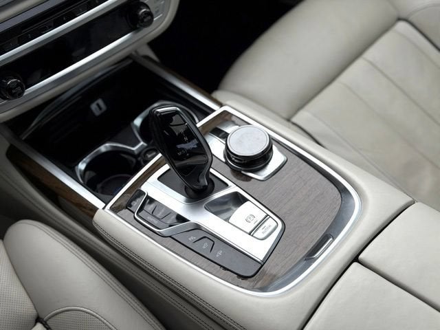 2017 BMW 7 Series 750i xDrive