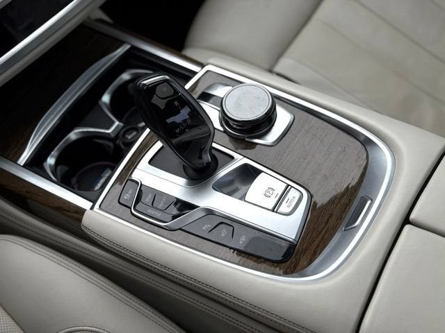2017 BMW 7 Series 750i xDrive