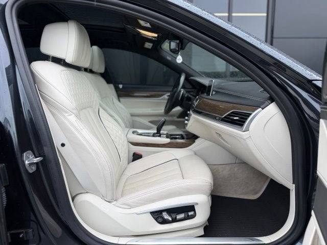 2017 BMW 7 Series 750i xDrive