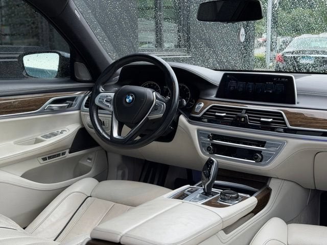 2017 BMW 7 Series 750i xDrive