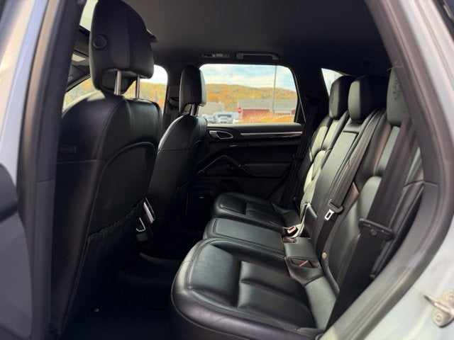 2017 Porsche Cayenne Base