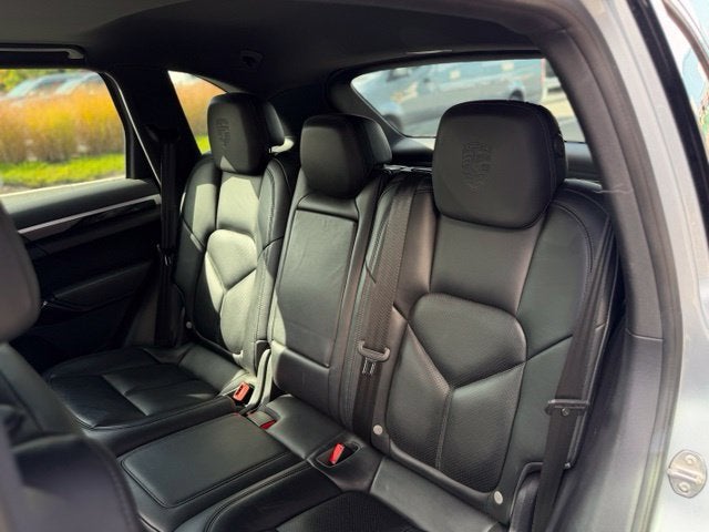 2017 Porsche Cayenne Base