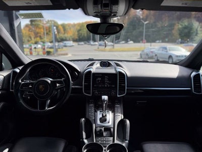 2017 Porsche Cayenne Base