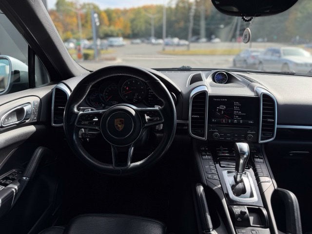 2017 Porsche Cayenne Base