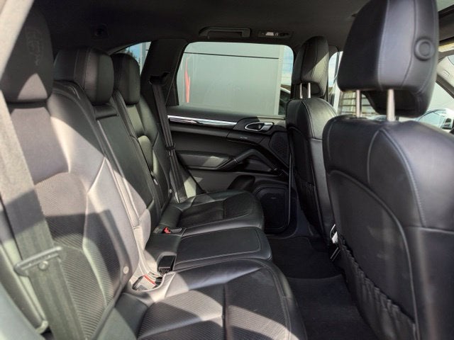 2017 Porsche Cayenne Base