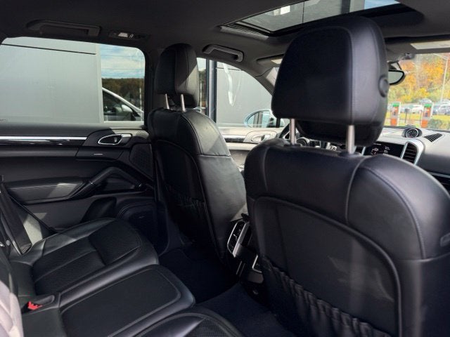 2017 Porsche Cayenne Base