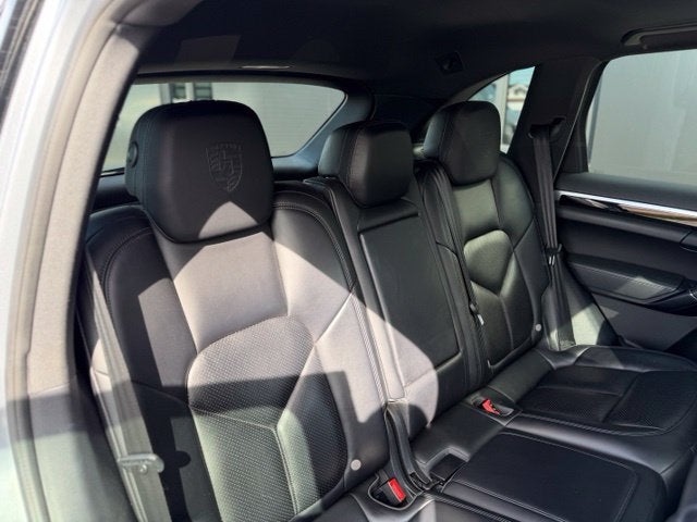 2017 Porsche Cayenne Base