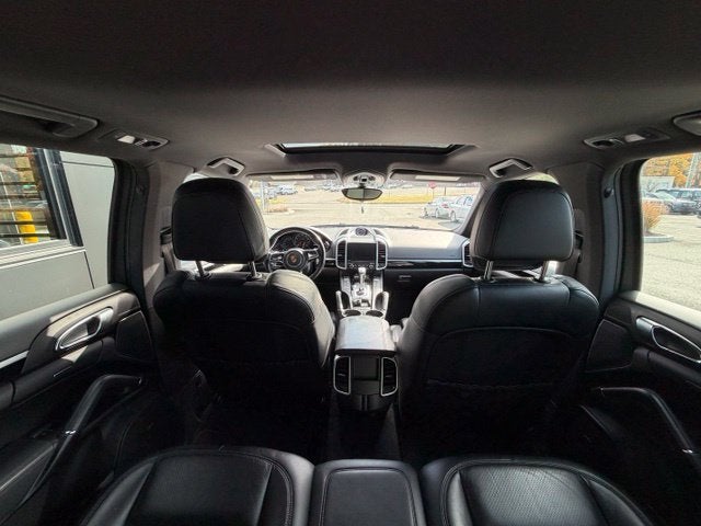 2017 Porsche Cayenne Base