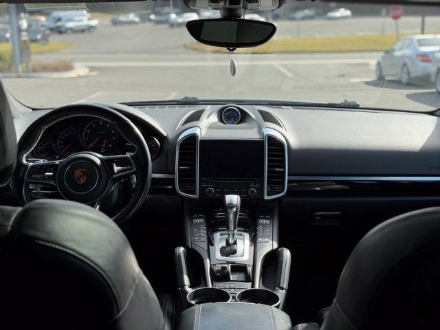 2017 Porsche Cayenne Base