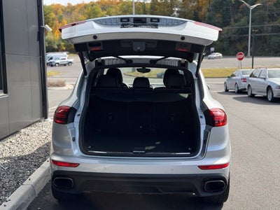 2017 Porsche Cayenne Base
