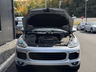 2017 Porsche Cayenne Base