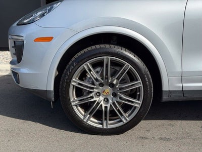 2017 Porsche Cayenne Base