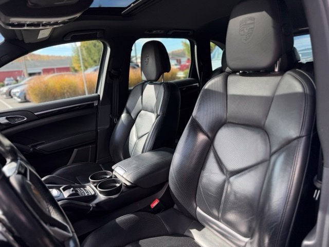 2017 Porsche Cayenne Base