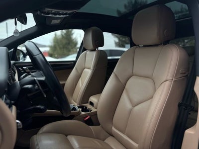 2023 Porsche Macan Base