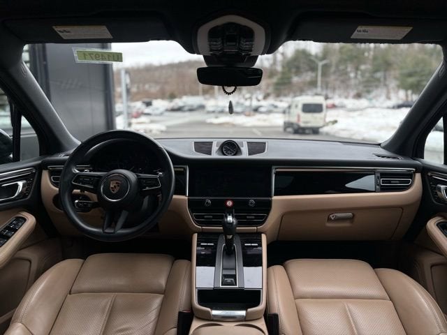 2023 Porsche Macan Base