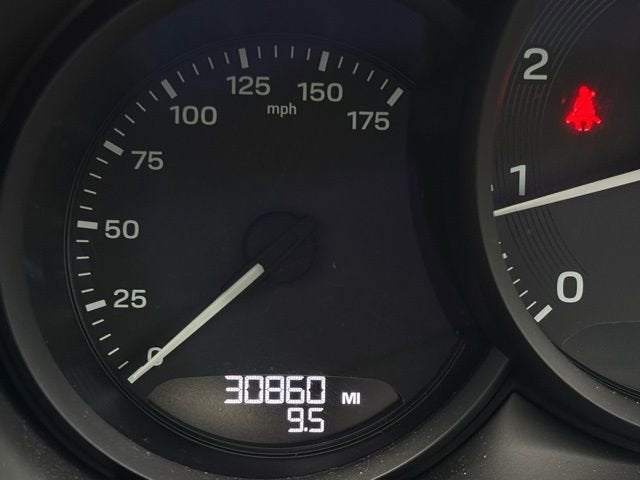 2023 Porsche Macan Base