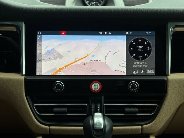 2023 Porsche Macan Base