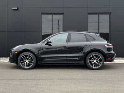 2023 Porsche Macan Base