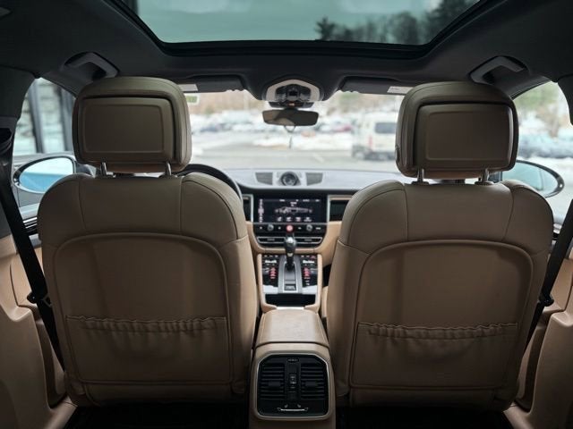 2023 Porsche Macan Base