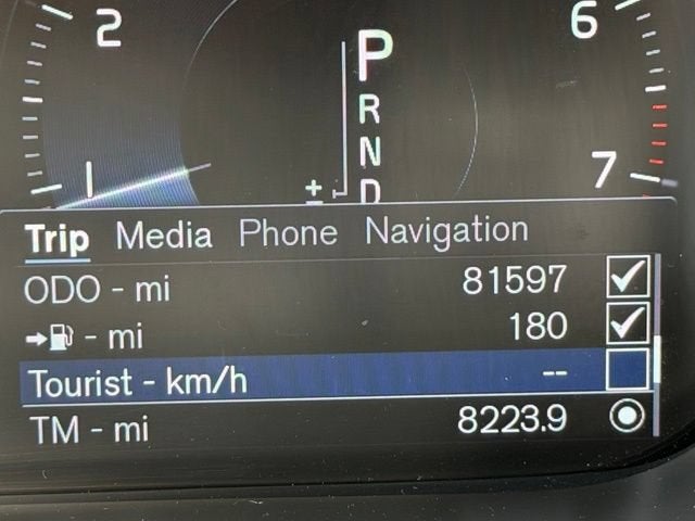 2021 Volvo XC60 T5 Momentum