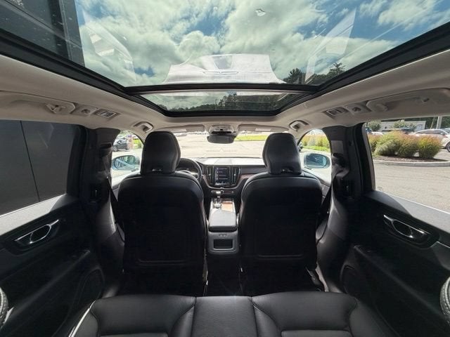 2021 Volvo XC60 T5 Momentum