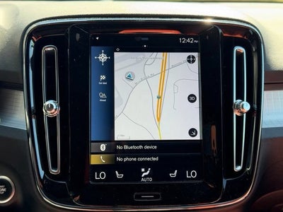 2019 Volvo XC40 Momentum