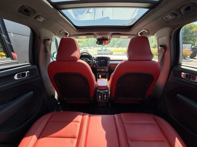 2019 Volvo XC40 Momentum