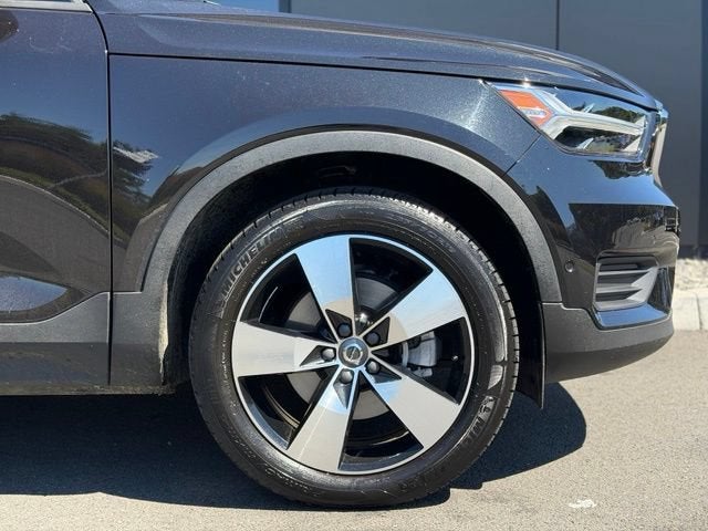 2019 Volvo XC40 Momentum