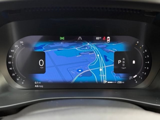2023 Volvo XC40 B5 Plus Dark Theme